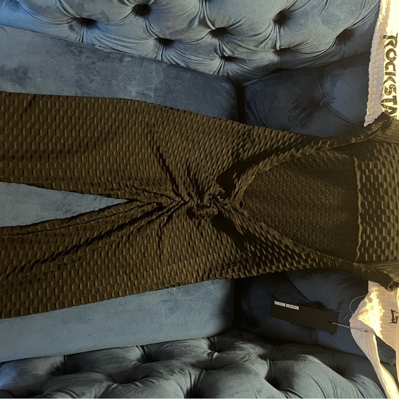 One Piece Jumpsuit - Picture 2 of 8